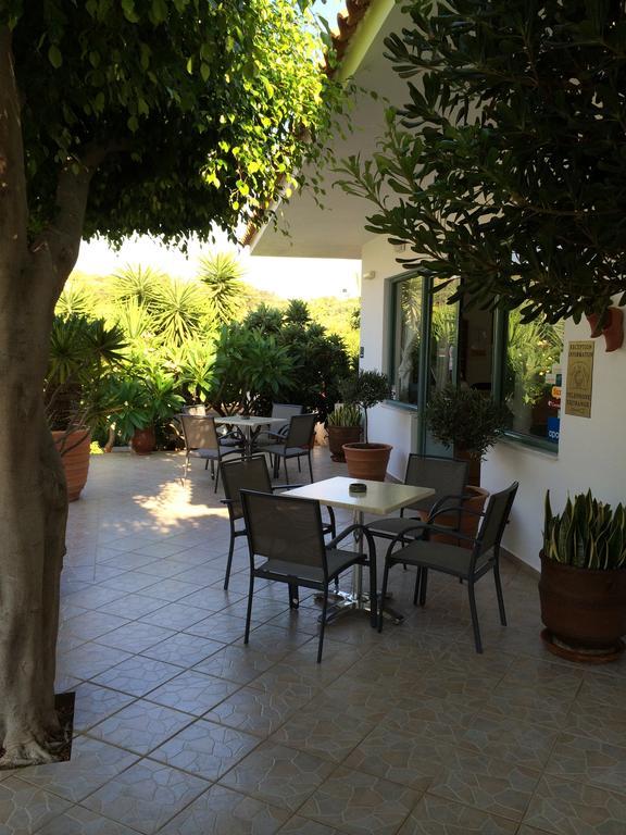 Nikolas Villas Appartments Hersonissos  Exterior photo