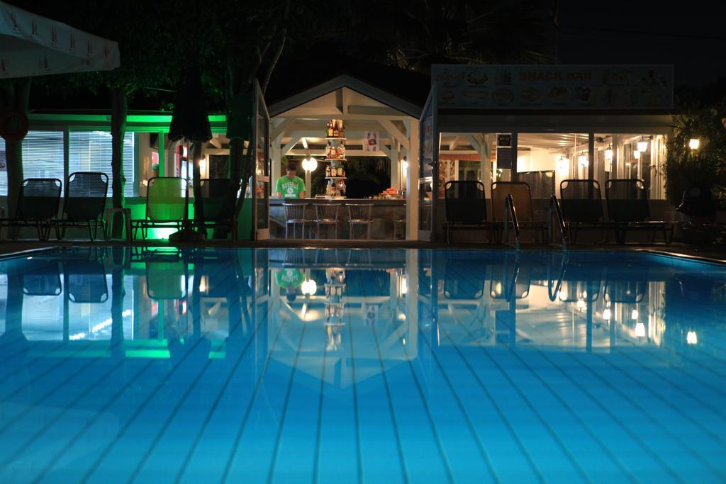Nikolas Villas Appartments Hersonissos  Exterior photo